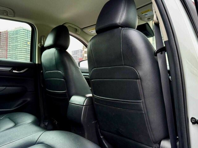 Білий Мазда СХ-5, об'ємом двигуна 2.5 л та пробігом 72 тис. км за 18900 $, фото 17 на Automoto.ua