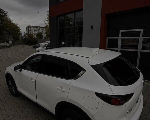 Белый Мазда СХ-5, объемом двигателя 2.49 л и пробегом 153 тыс. км за 19900 $, фото 8 на Automoto.ua