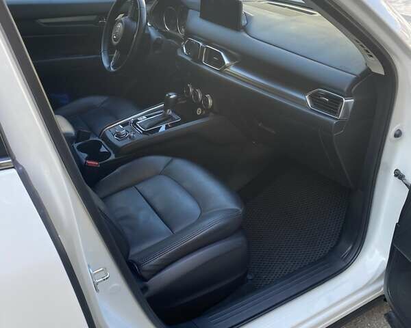 Білий Мазда СХ-5, об'ємом двигуна 2.49 л та пробігом 71 тис. км за 21500 $, фото 3 на Automoto.ua