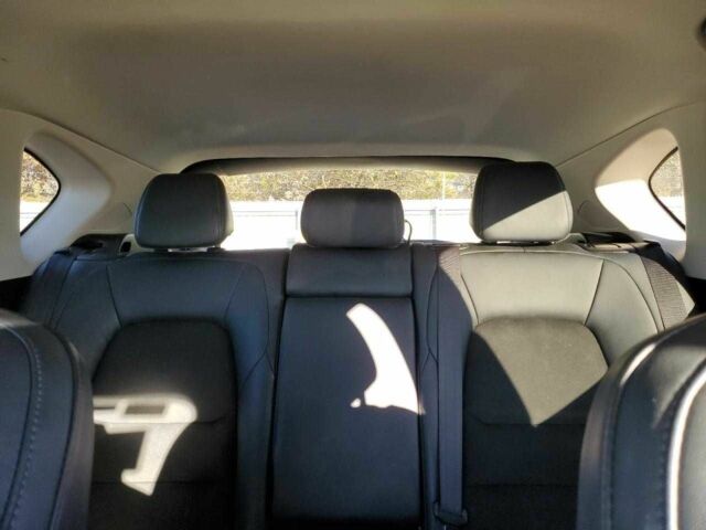 Белый Мазда СХ-5, объемом двигателя 2.5 л и пробегом 93 тыс. км за 5300 $, фото 9 на Automoto.ua