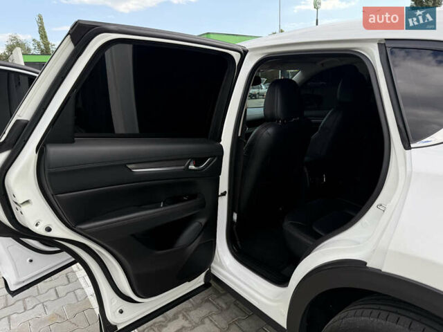 Белый Мазда СХ-5, объемом двигателя 2.49 л и пробегом 75 тыс. км за 24000 $, фото 30 на Automoto.ua