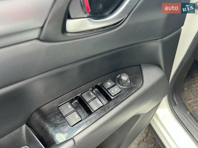 Білий Мазда СХ-5, об'ємом двигуна 2.5 л та пробігом 60 тис. км за 20830 $, фото 9 на Automoto.ua