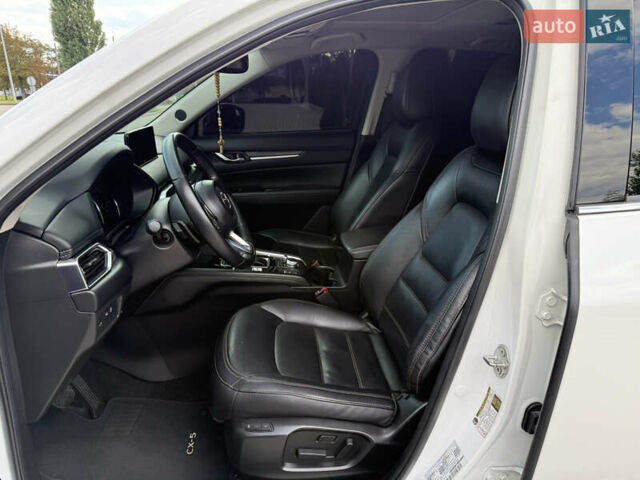 Белый Мазда СХ-5, объемом двигателя 2.49 л и пробегом 75 тыс. км за 24000 $, фото 35 на Automoto.ua