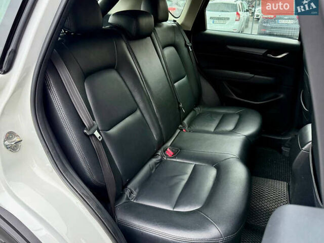 Белый Мазда СХ-5, объемом двигателя 2.5 л и пробегом 72 тыс. км за 18900 $, фото 33 на Automoto.ua