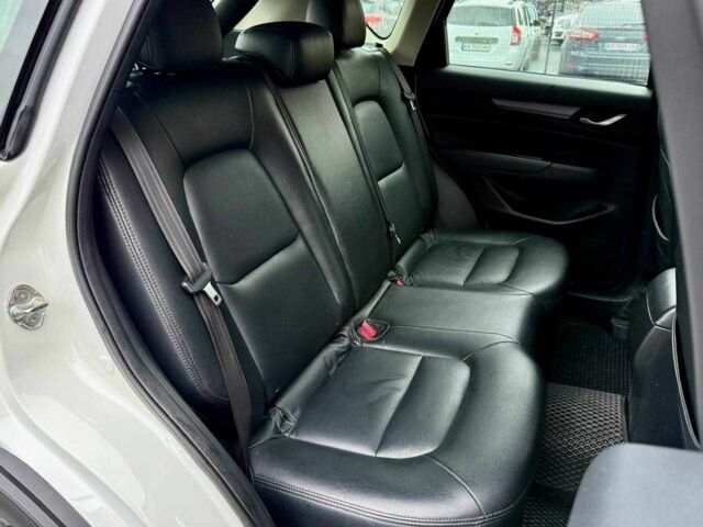 Білий Мазда СХ-5, об'ємом двигуна 2.5 л та пробігом 72 тис. км за 18900 $, фото 16 на Automoto.ua