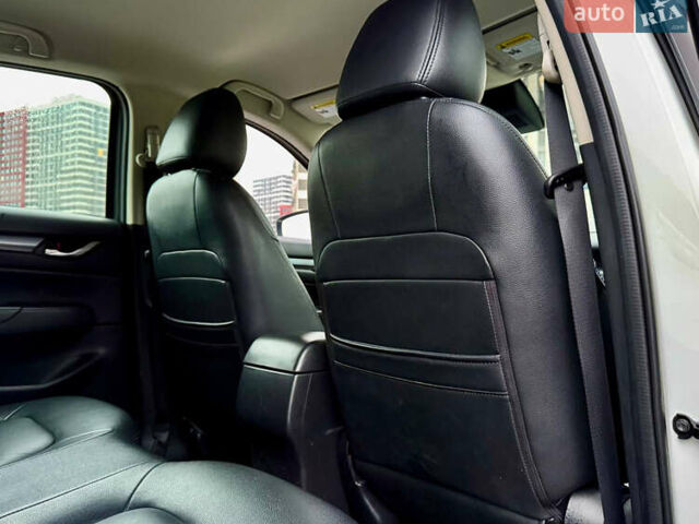 Белый Мазда СХ-5, объемом двигателя 2.5 л и пробегом 72 тыс. км за 18900 $, фото 34 на Automoto.ua