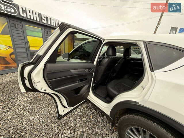 Білий Мазда СХ-5, об'ємом двигуна 2.5 л та пробігом 53 тис. км за 19999 $, фото 50 на Automoto.ua