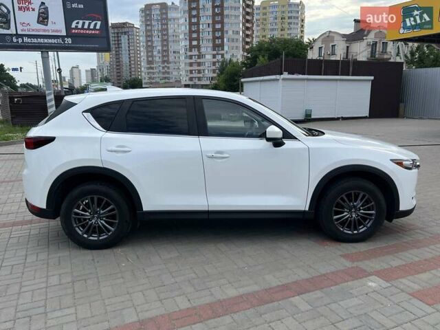 Білий Мазда СХ-5, об'ємом двигуна 2.49 л та пробігом 104 тис. км за 19000 $, фото 6 на Automoto.ua