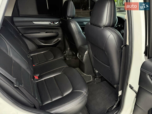 Белый Мазда СХ-5, объемом двигателя 2.49 л и пробегом 75 тыс. км за 24000 $, фото 39 на Automoto.ua