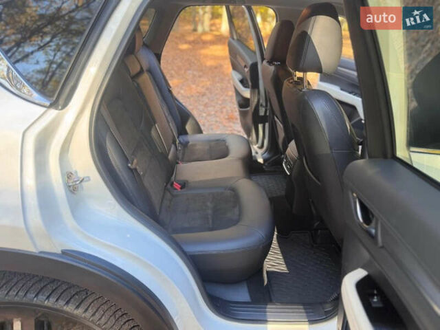 Белый Мазда СХ-5, объемом двигателя 2.49 л и пробегом 67 тыс. км за 19500 $, фото 9 на Automoto.ua