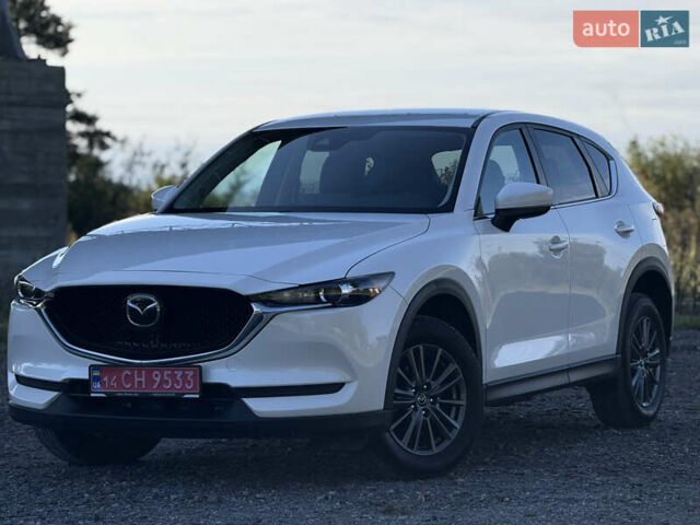 Белый Мазда СХ-5, объемом двигателя 2.5 л и пробегом 128 тыс. км за 20000 $, фото 1 на Automoto.ua