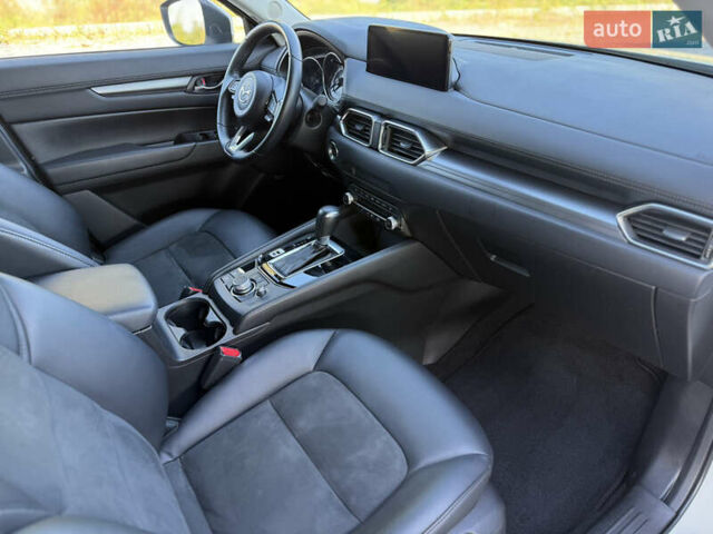 Белый Мазда СХ-5, объемом двигателя 2.5 л и пробегом 128 тыс. км за 20000 $, фото 15 на Automoto.ua