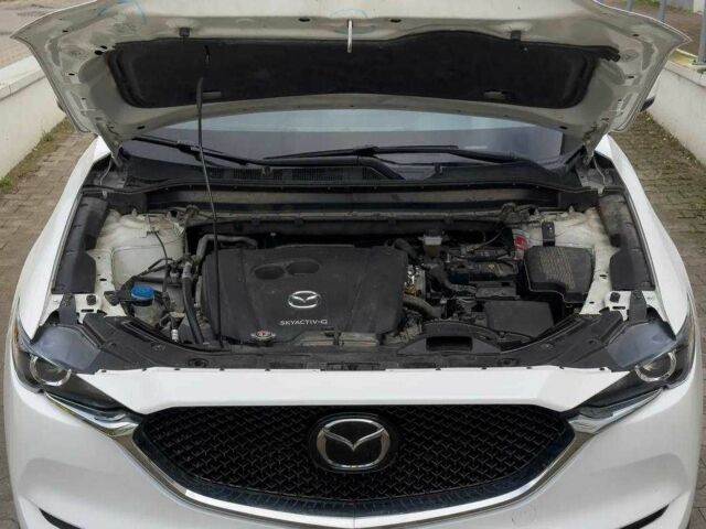 Белый Мазда СХ-5, объемом двигателя 0 л и пробегом 20 тыс. км за 300 $, фото 16 на Automoto.ua