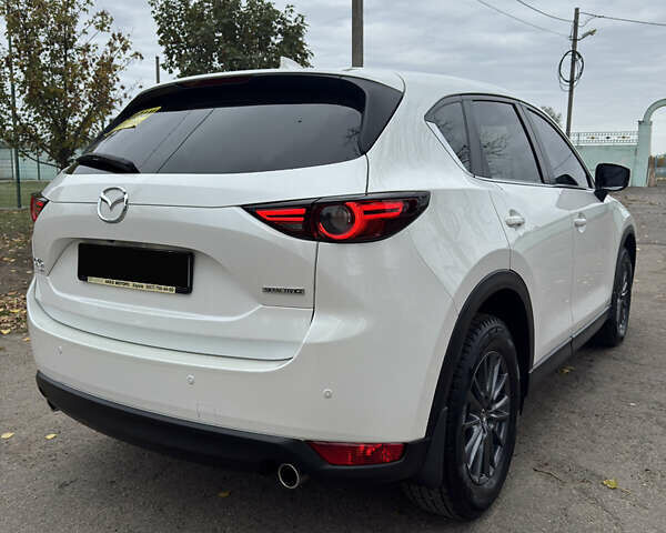 Белый Мазда СХ-5, объемом двигателя 2 л и пробегом 32 тыс. км за 29000 $, фото 5 на Automoto.ua