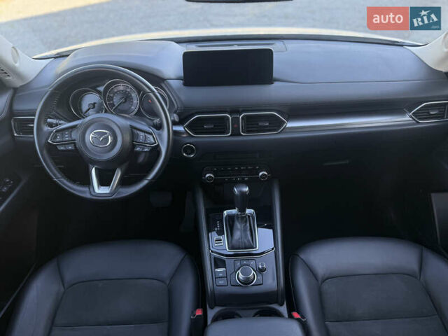 Белый Мазда СХ-5, объемом двигателя 2.5 л и пробегом 128 тыс. км за 20000 $, фото 12 на Automoto.ua