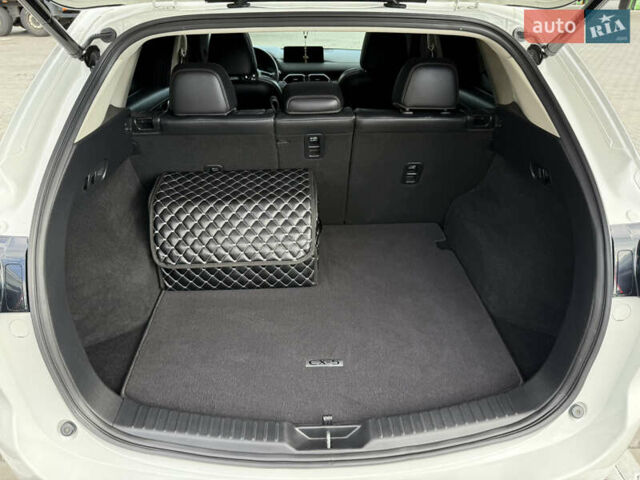 Белый Мазда СХ-5, объемом двигателя 2.49 л и пробегом 75 тыс. км за 24000 $, фото 56 на Automoto.ua