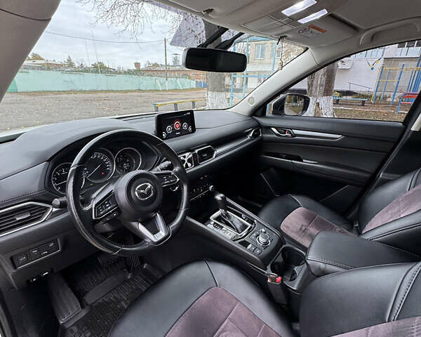 Белый Мазда СХ-5, объемом двигателя 2 л и пробегом 32 тыс. км за 29000 $, фото 11 на Automoto.ua
