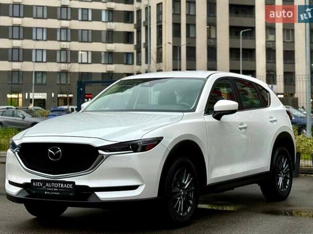 Белый Мазда СХ-5, объемом двигателя 2.5 л и пробегом 72 тыс. км за 18900 $, фото 3 на Automoto.ua