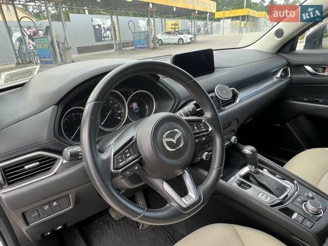 Білий Мазда СХ-5, об'ємом двигуна 2.49 л та пробігом 104 тис. км за 19000 $, фото 11 на Automoto.ua