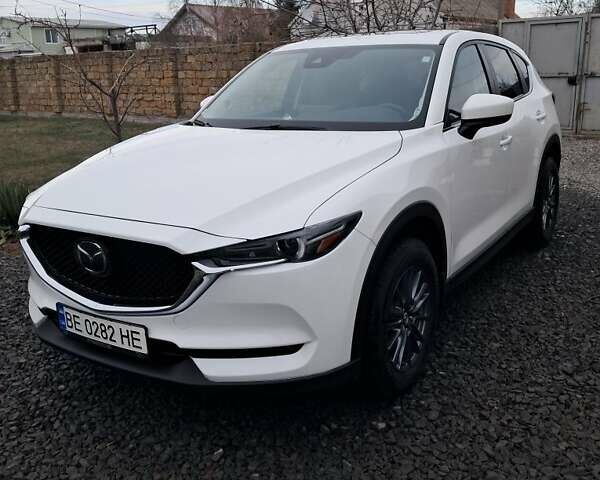 Белый Мазда СХ-5, объемом двигателя 2.5 л и пробегом 107 тыс. км за 22500 $, фото 8 на Automoto.ua