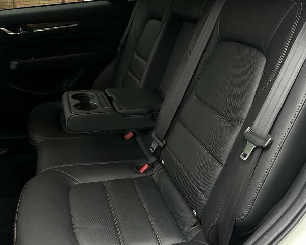 Білий Мазда СХ-5, об'ємом двигуна 2.49 л та пробігом 97 тис. км за 24000 $, фото 38 на Automoto.ua