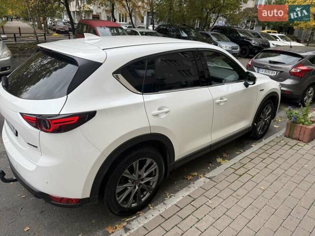 Мазда СХ-5 2020 в Киеве на Automoto.ua Белый Мазда СХ-5, объемом двигателя 2.49 л и пробегом 149 тыс. км за 30500 $, фото 14 на Automoto.ua
