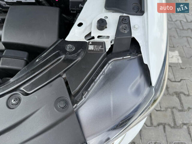 Белый Мазда СХ-5, объемом двигателя 2.49 л и пробегом 75 тыс. км за 24000 $, фото 18 на Automoto.ua