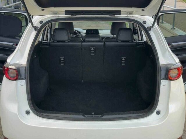 Белый Мазда СХ-5, объемом двигателя 0 л и пробегом 20 тыс. км за 300 $, фото 7 на Automoto.ua