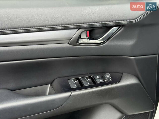 Білий Мазда СХ-5, об'ємом двигуна 2.5 л та пробігом 53 тис. км за 19999 $, фото 52 на Automoto.ua