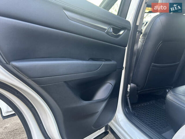 Белый Мазда СХ-5, объемом двигателя 2.49 л и пробегом 50 тыс. км за 21500 $, фото 10 на Automoto.ua