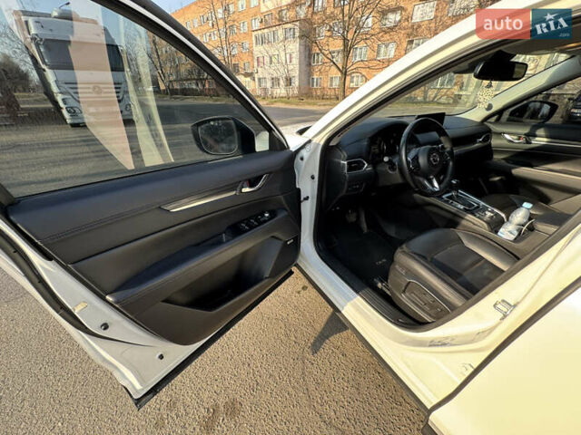 Белый Мазда СХ-5, объемом двигателя 2.49 л и пробегом 115 тыс. км за 21800 $, фото 9 на Automoto.ua