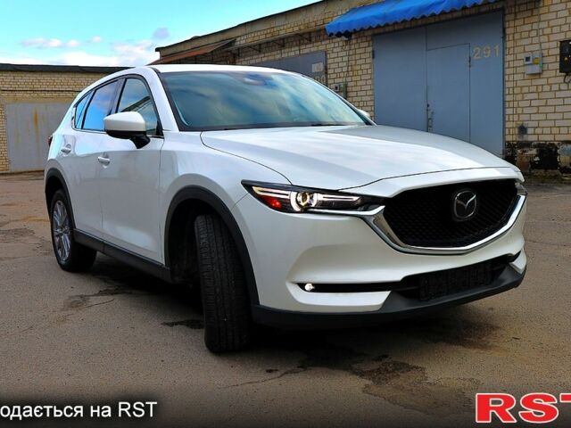 Белый Мазда СХ-5, объемом двигателя 25 л и пробегом 22 тыс. км за 27800 $, фото 2 на Automoto.ua