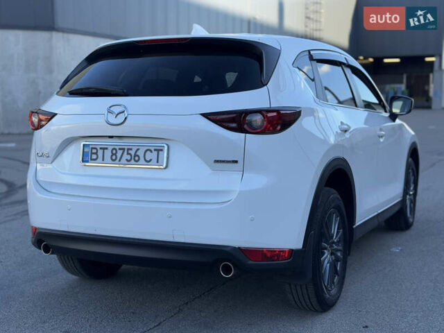Білий Мазда СХ-5, об'ємом двигуна 2 л та пробігом 33 тис. км за 24500 $, фото 5 на Automoto.ua