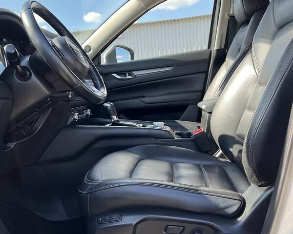 Белый Мазда СХ-5, объемом двигателя 2.5 л и пробегом 79 тыс. км за 22500 $, фото 55 на Automoto.ua