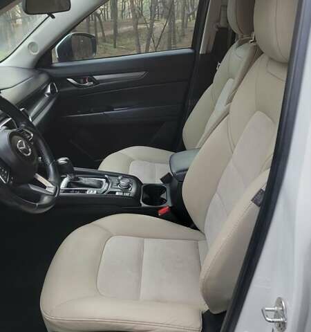 Білий Мазда СХ-5, об'ємом двигуна 2.5 л та пробігом 47 тис. км за 18499 $, фото 13 на Automoto.ua