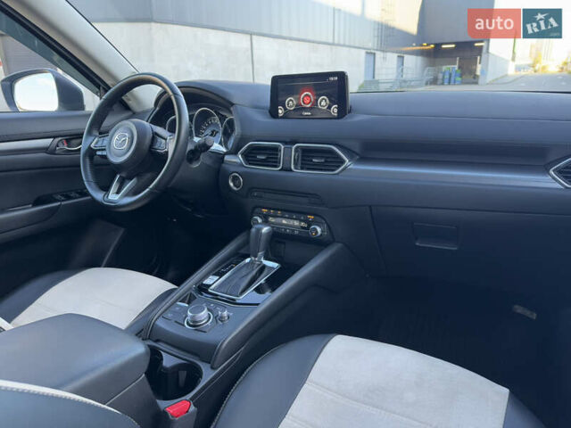 Білий Мазда СХ-5, об'ємом двигуна 2 л та пробігом 33 тис. км за 24500 $, фото 17 на Automoto.ua