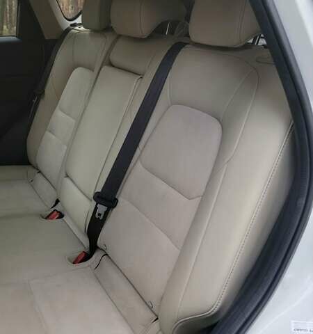 Білий Мазда СХ-5, об'ємом двигуна 2.5 л та пробігом 47 тис. км за 18499 $, фото 9 на Automoto.ua