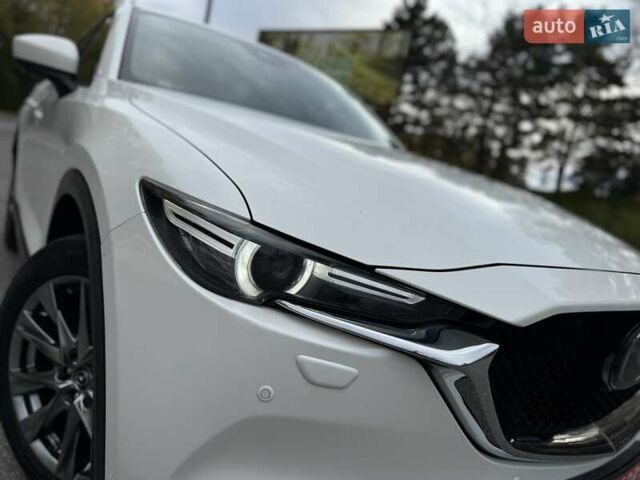 Белый Мазда СХ-5, объемом двигателя 2 л и пробегом 173 тыс. км за 21999 $, фото 3 на Automoto.ua