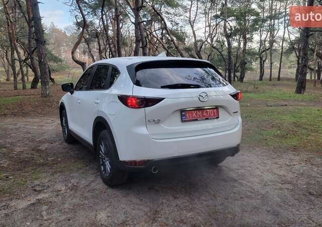 Білий Мазда СХ-5, об'ємом двигуна 2.5 л та пробігом 47 тис. км за 18499 $, фото 4 на Automoto.ua