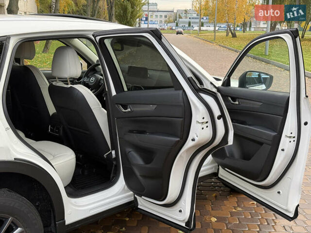 Мазда СХ-5 2021 у Києві на Automoto.ua Білий Мазда СХ-5, об'ємом двигуна 2.49 л та пробігом 111 тис. км за 21500 $, фото 28 на Automoto.ua