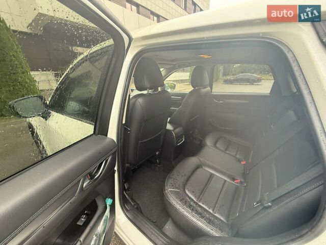 Белый Мазда СХ-5, объемом двигателя 2.49 л и пробегом 55 тыс. км за 22000 $, фото 13 на Automoto.ua