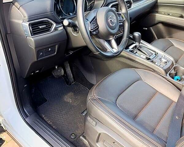 Белый Мазда СХ-5, объемом двигателя 2.5 л и пробегом 28 тыс. км за 25000 $, фото 1 на Automoto.ua