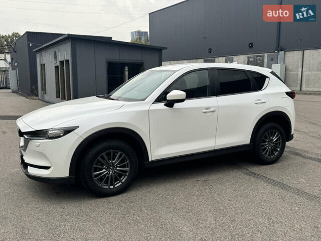Белый Мазда СХ-5, объемом двигателя 2.5 л и пробегом 57 тыс. км за 27700 $, фото 4 на Automoto.ua