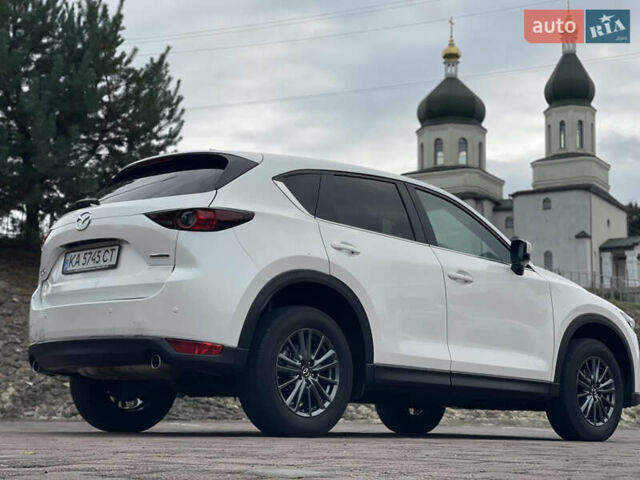 Белый Мазда СХ-5, объемом двигателя 2 л и пробегом 22 тыс. км за 16800 $, фото 4 на Automoto.ua