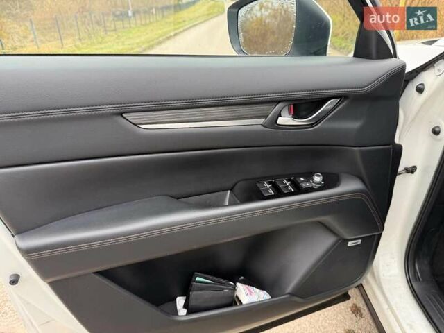 Білий Мазда СХ-5, об'ємом двигуна 2.49 л та пробігом 115 тис. км за 24500 $, фото 9 на Automoto.ua