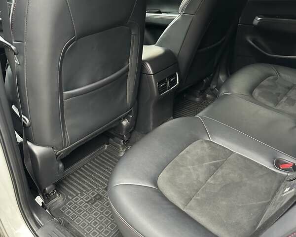 Белый Мазда СХ-5, объемом двигателя 2 л и пробегом 97 тыс. км за 25500 $, фото 12 на Automoto.ua