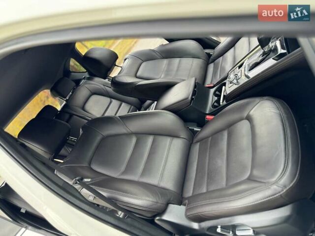 Белый Мазда СХ-5, объемом двигателя 2.2 л и пробегом 175 тыс. км за 22900 $, фото 45 на Automoto.ua