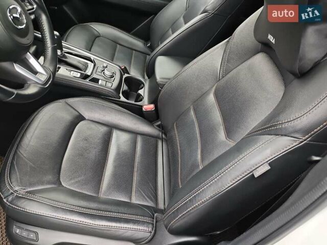 Белый Мазда СХ-5, объемом двигателя 2.49 л и пробегом 67 тыс. км за 23600 $, фото 16 на Automoto.ua