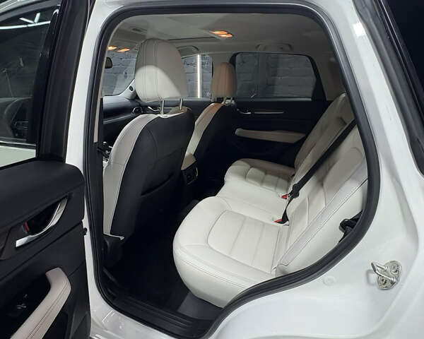 Білий Мазда СХ-5, об'ємом двигуна 2.49 л та пробігом 31 тис. км за 25500 $, фото 8 на Automoto.ua