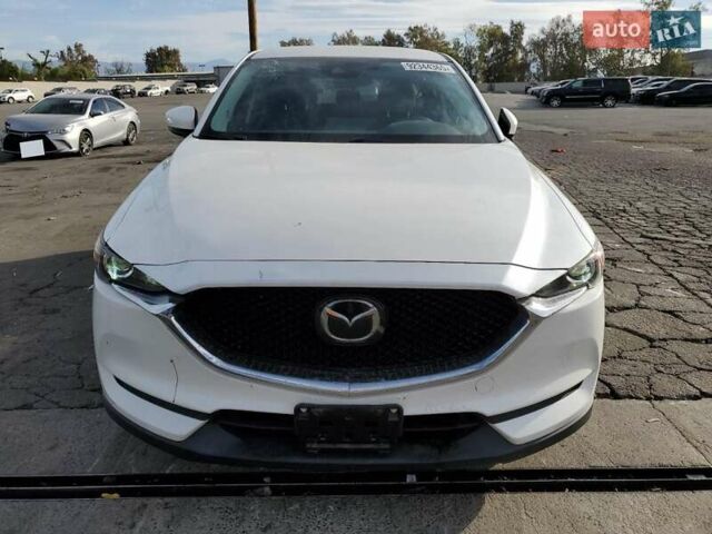 Белый Мазда СХ-5, объемом двигателя 2.49 л и пробегом 45 тыс. км за 5500 $, фото 4 на Automoto.ua